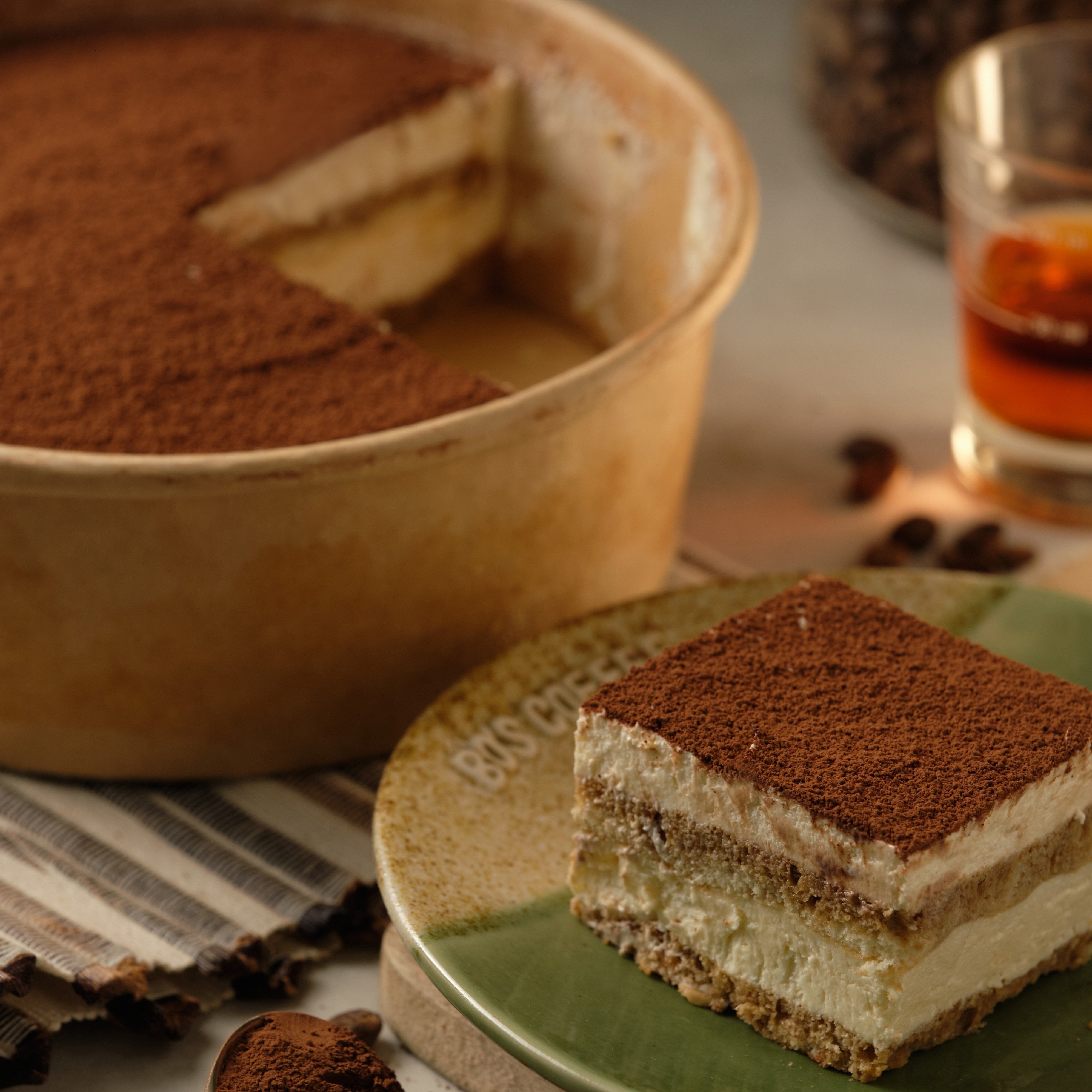 Tiramisu Cake Tub - Bo's Coffee